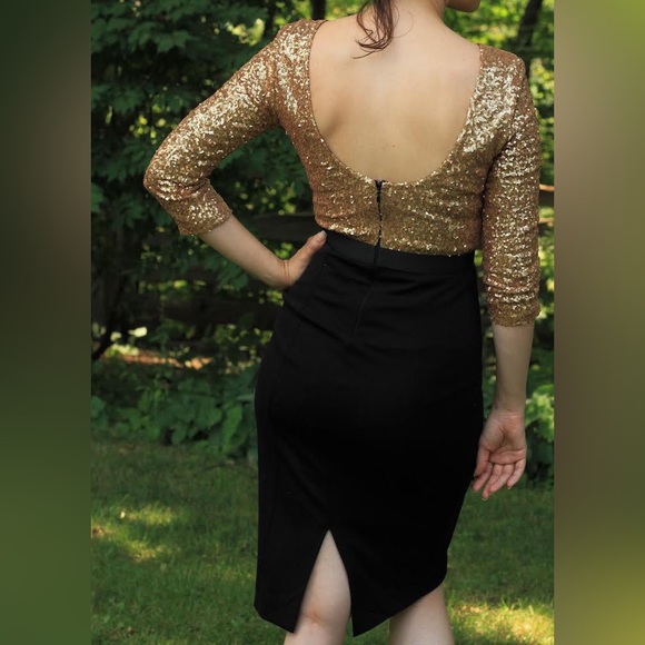 Nissa dress size 4 gold sequin and black with 3/4 sleeve and low back - Picture 2 of 7